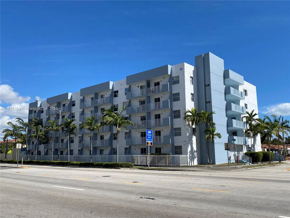 South Florida Real Estate | View 2575 SW 27th Ave, 203 | 2 Beds, 2 Baths