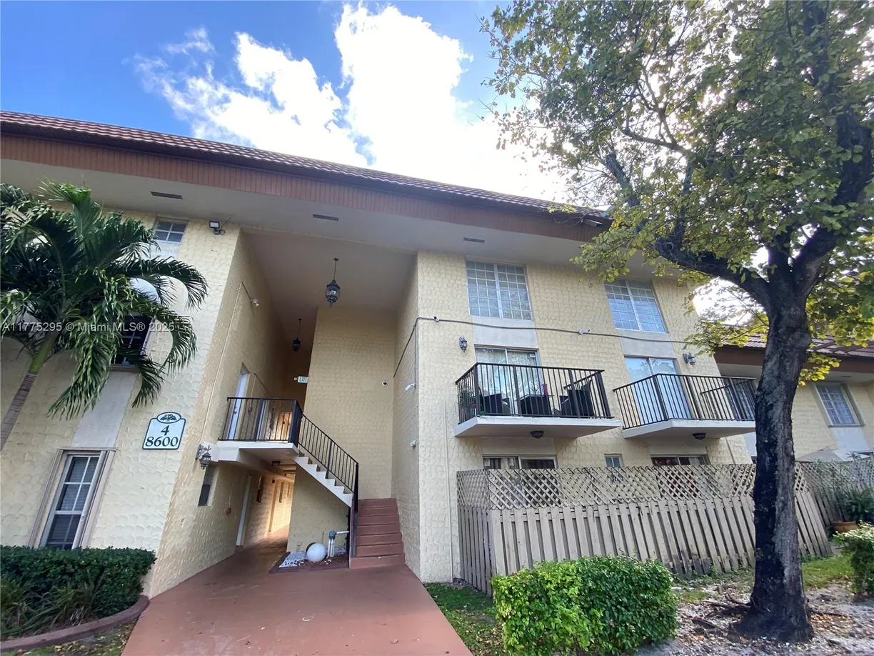South Florida Real Estate | View 8600 SW 109th Ave, 4-211 | 1 Bed, 1 Bath
