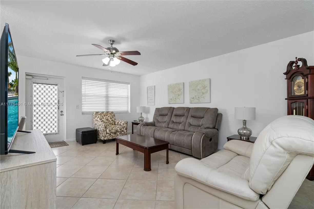 South Florida Real Estate | View 40 Harwood B, 40 | Listing