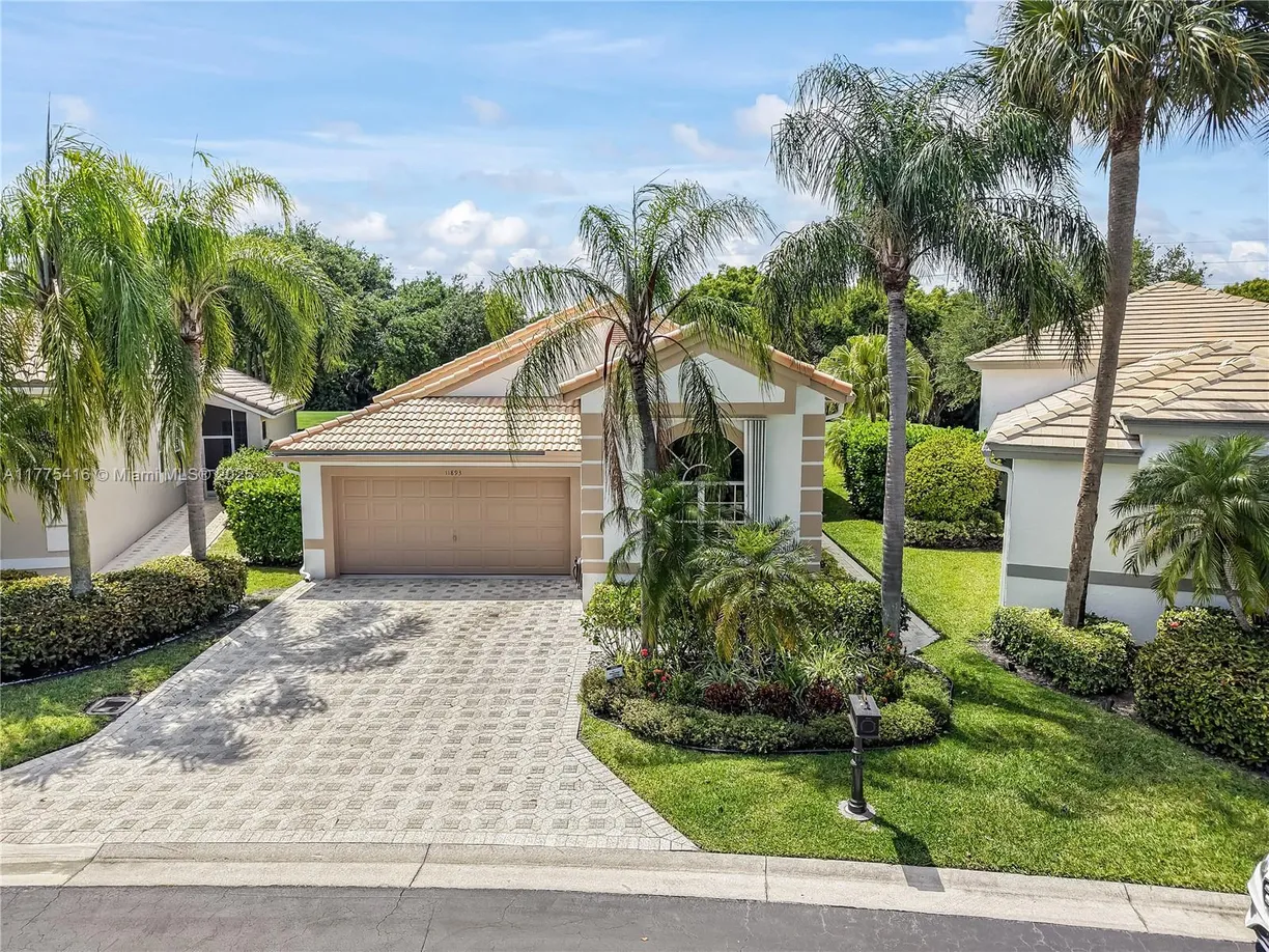 South Florida Real Estate | View 11893 Fountainside Cir | 3 Beds, 2 Baths