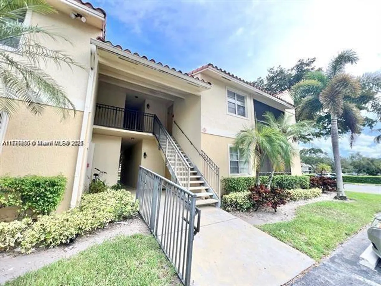 South Florida Real Estate | View 1257 SW 46th Ave, 1814 | 2 Beds, 1 Bath