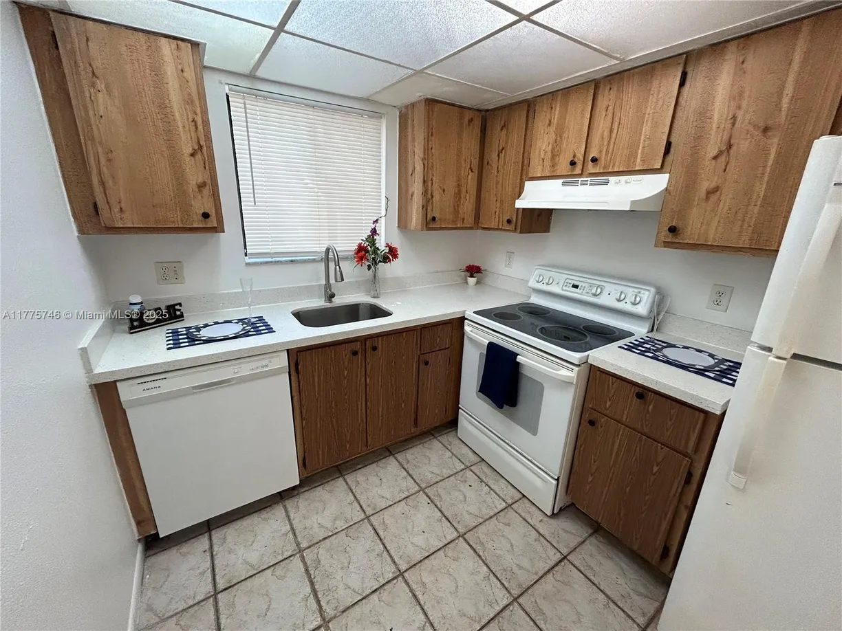 South Florida Real Estate | View 1045 S Flagler Ave, 709 | 2 Beds, 2 Baths