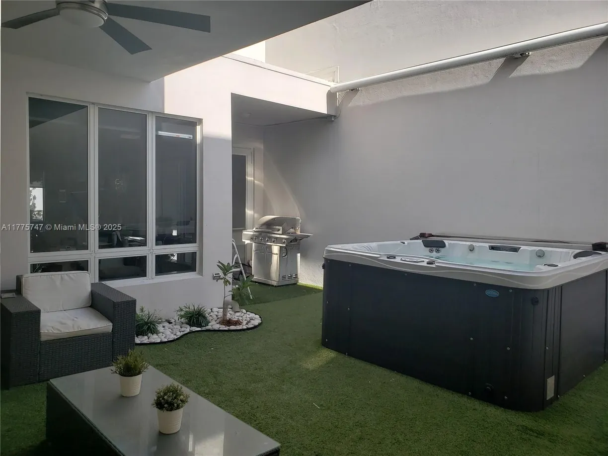 South Florida Real Estate | View 6422 NW 105th Pl, 6422 | Listing