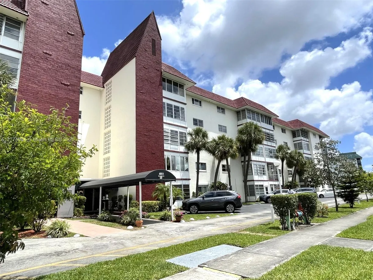 South Florida Real Estate | View 4851 NW 21st St, 301 | Listing