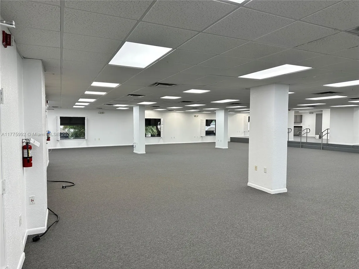 South Florida Real Estate | View 3015 N Ocean Blvd, C120