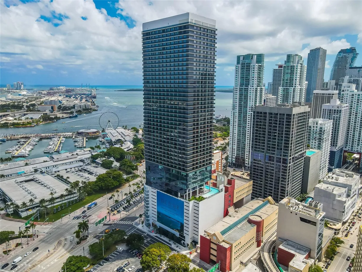 South Florida Real Estate | View 398 NE 5th St, 2414 | 1 Bed, 2 Baths