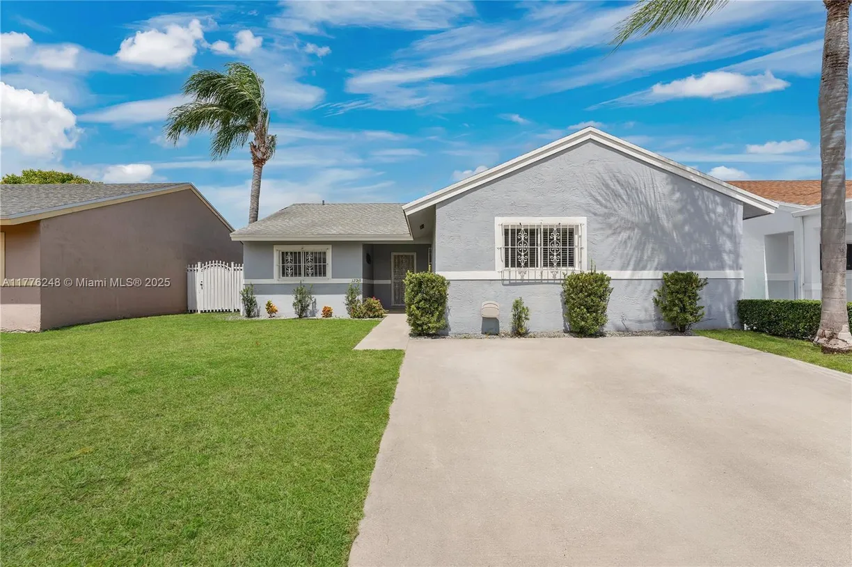 South Florida Real Estate | View 12769 SW 257th St, 12729 | 4 Beds, 2 Baths