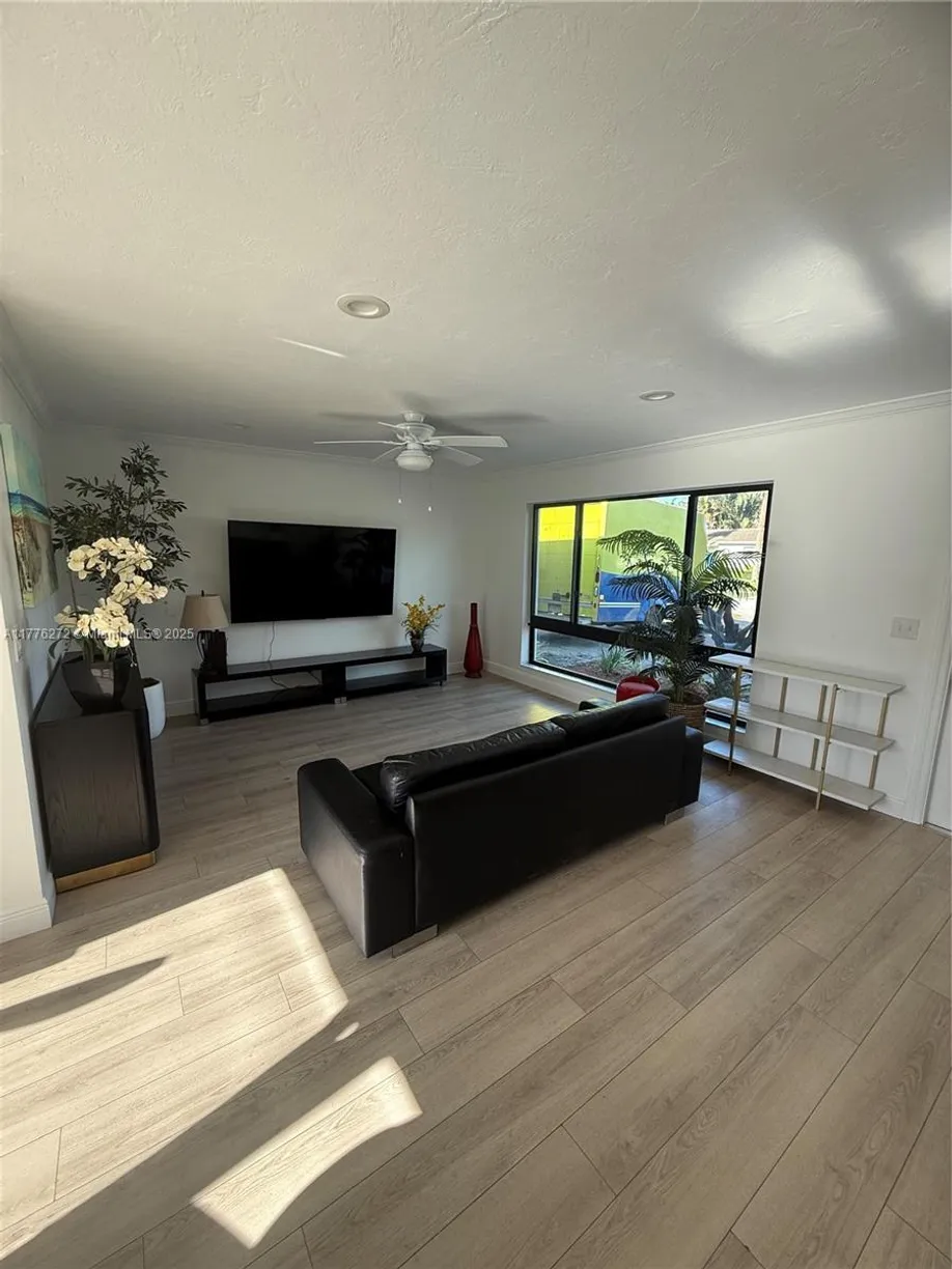 South Florida Real Estate | View 5001 NE 23rd Ave | Listing