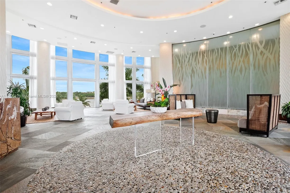South Florida Real Estate | View 2681 N Flamingo Rd, 608S | Listing