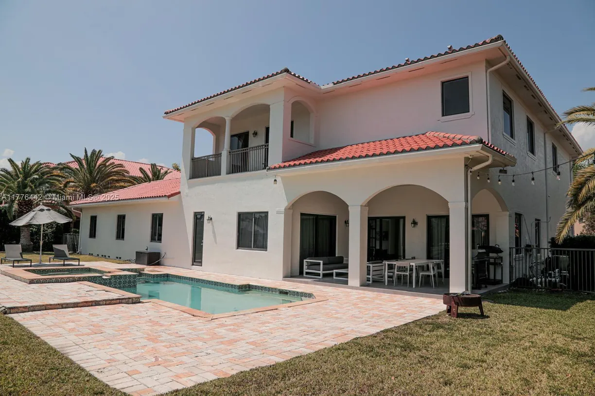South Florida Real Estate | View 19209 SW 80th Ct | 5 Beds, 4 Baths