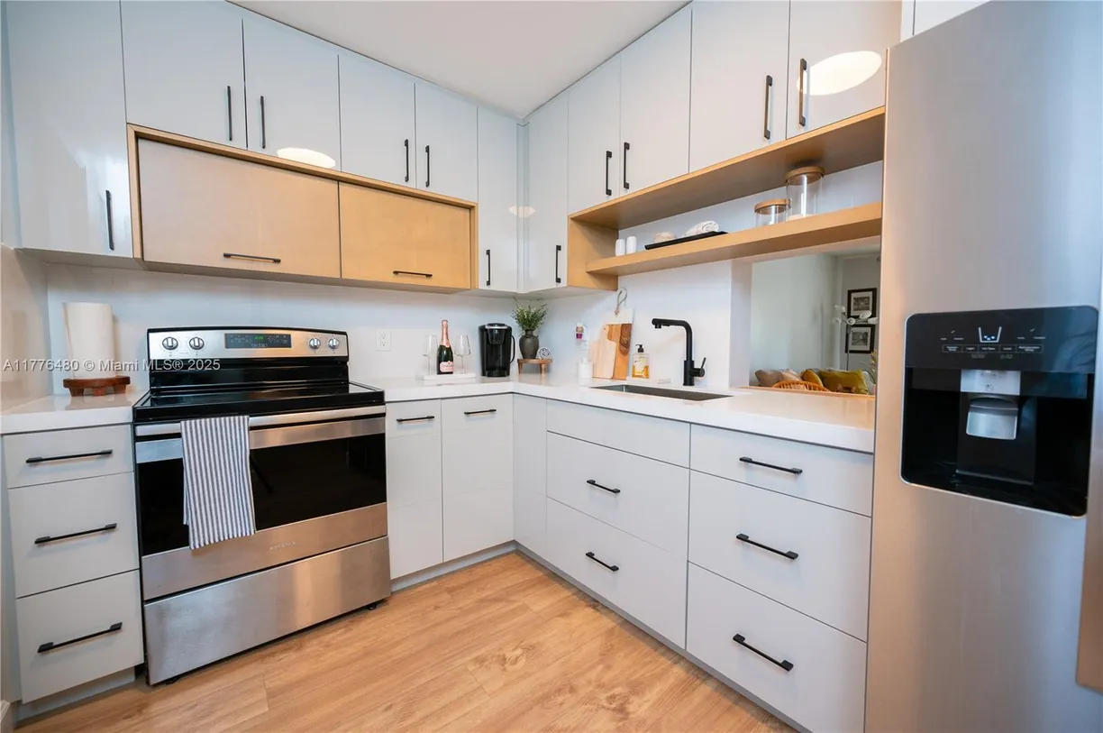 South Florida Real Estate | View 1000 NE 14th Ave, 404 | Listing