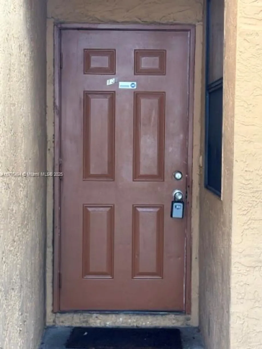 South Florida Real Estate | View  | Listing