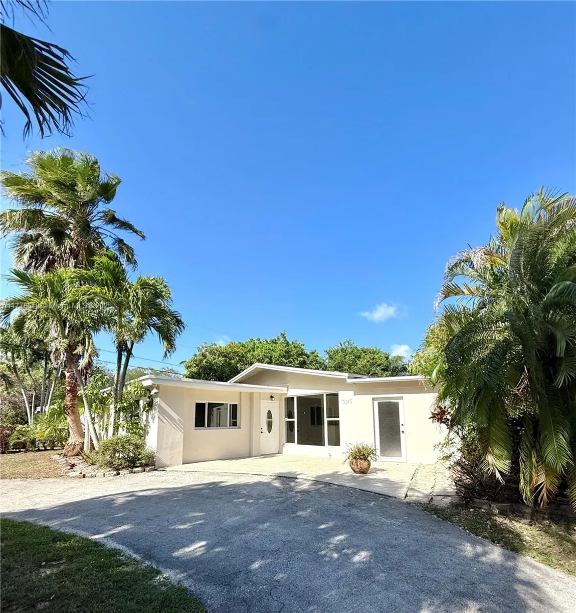 South Florida Real Estate | View 13345 SW 83rd Ct | 3 Beds, 2 Baths