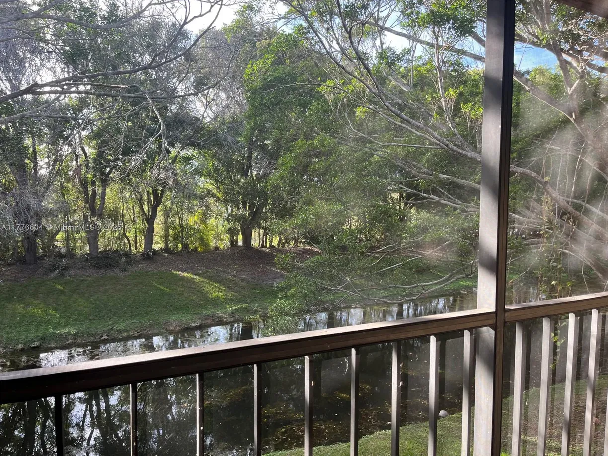 South Florida Real Estate | View 201 Lakeview Drive, 204 | Listing
