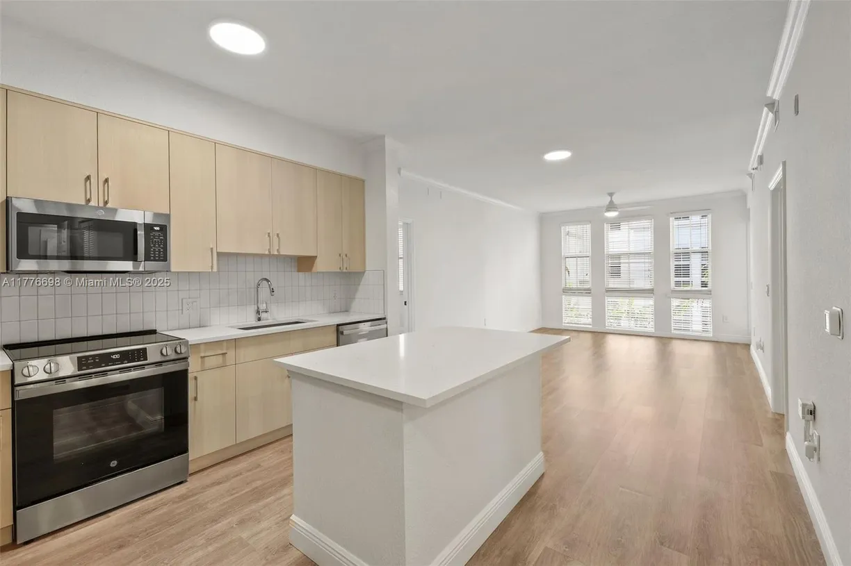South Florida Real Estate | View 10170 SW 7th St, 20-206 | Listing
