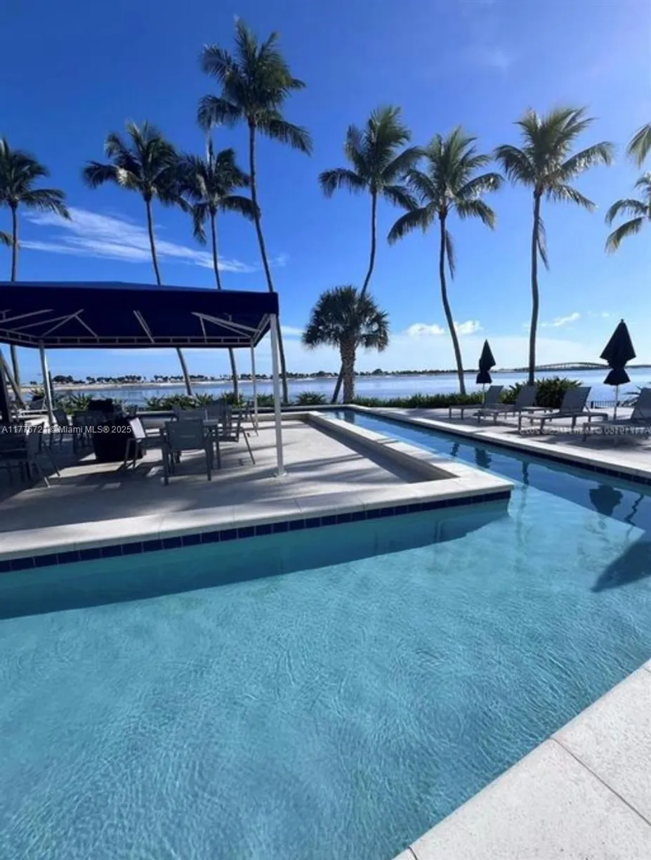 South Florida Real Estate | View 2333 Brickell Ave, 1607 | Listing