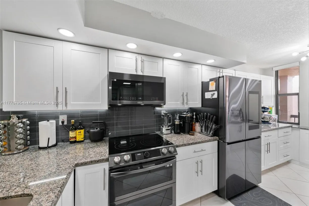 South Florida Real Estate | View 6800 Cypress Rd, 513 | Listing