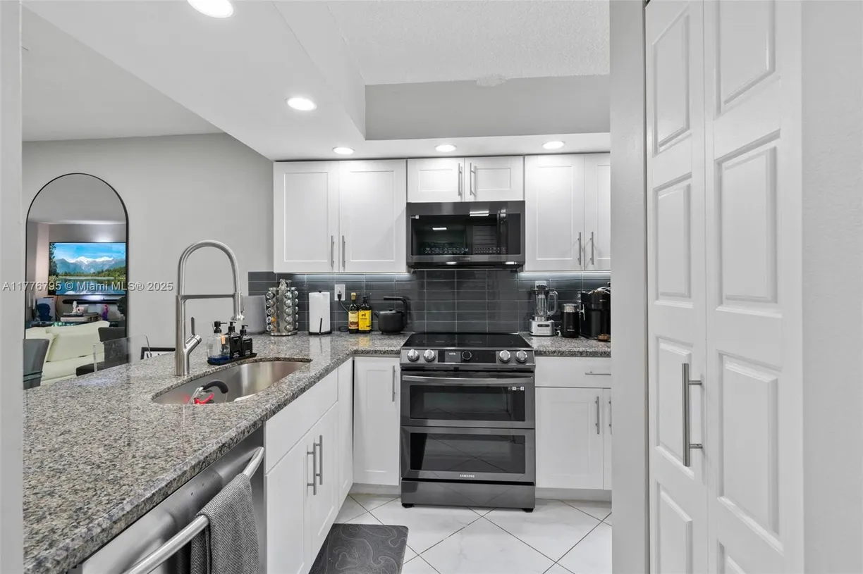 South Florida Real Estate | View 6800 Cypress Rd, 513 | Listing