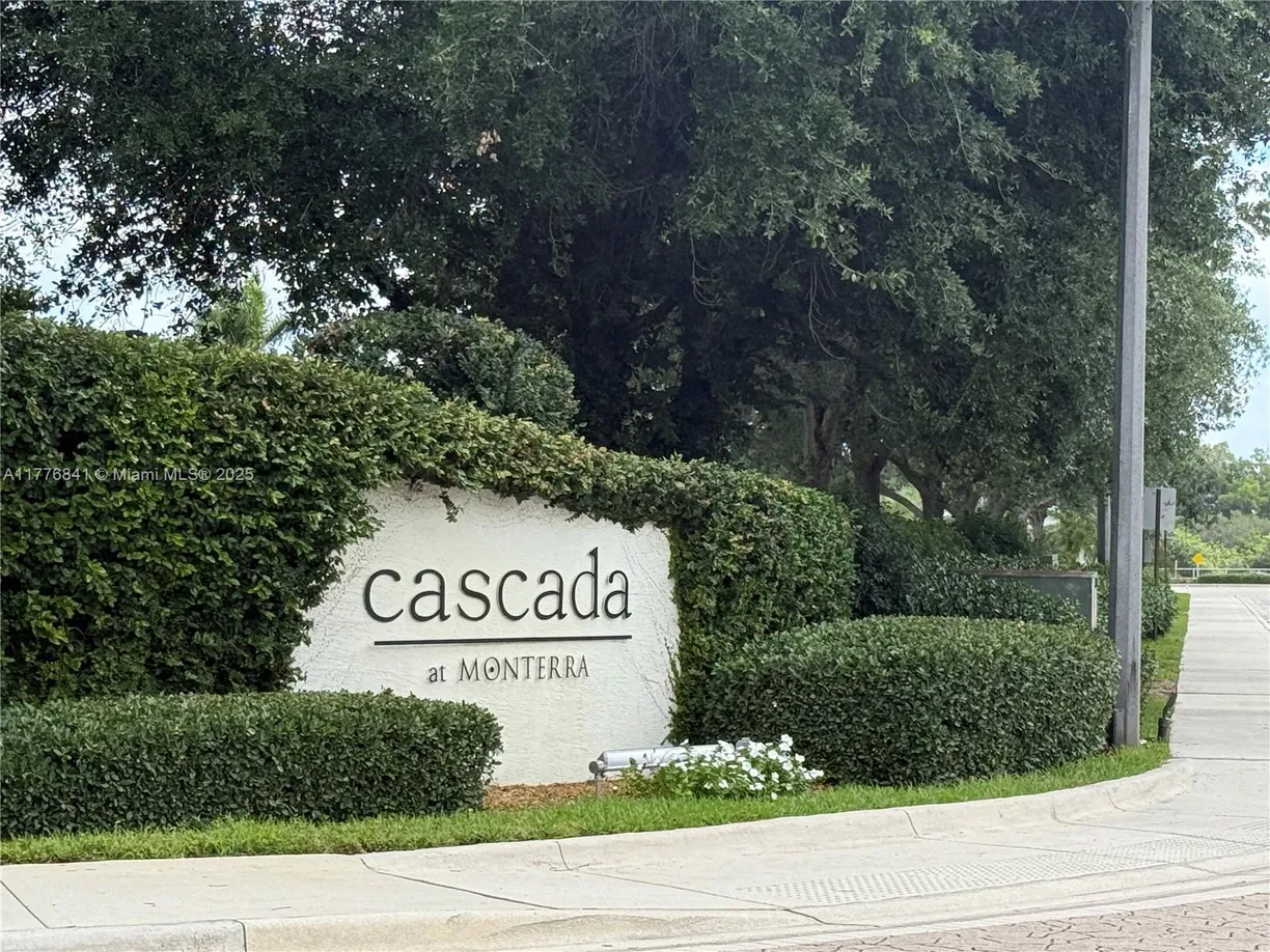 South Florida Real Estate | View 4151 Cascada Cir, 4151 | 2 Beds, 2 Baths