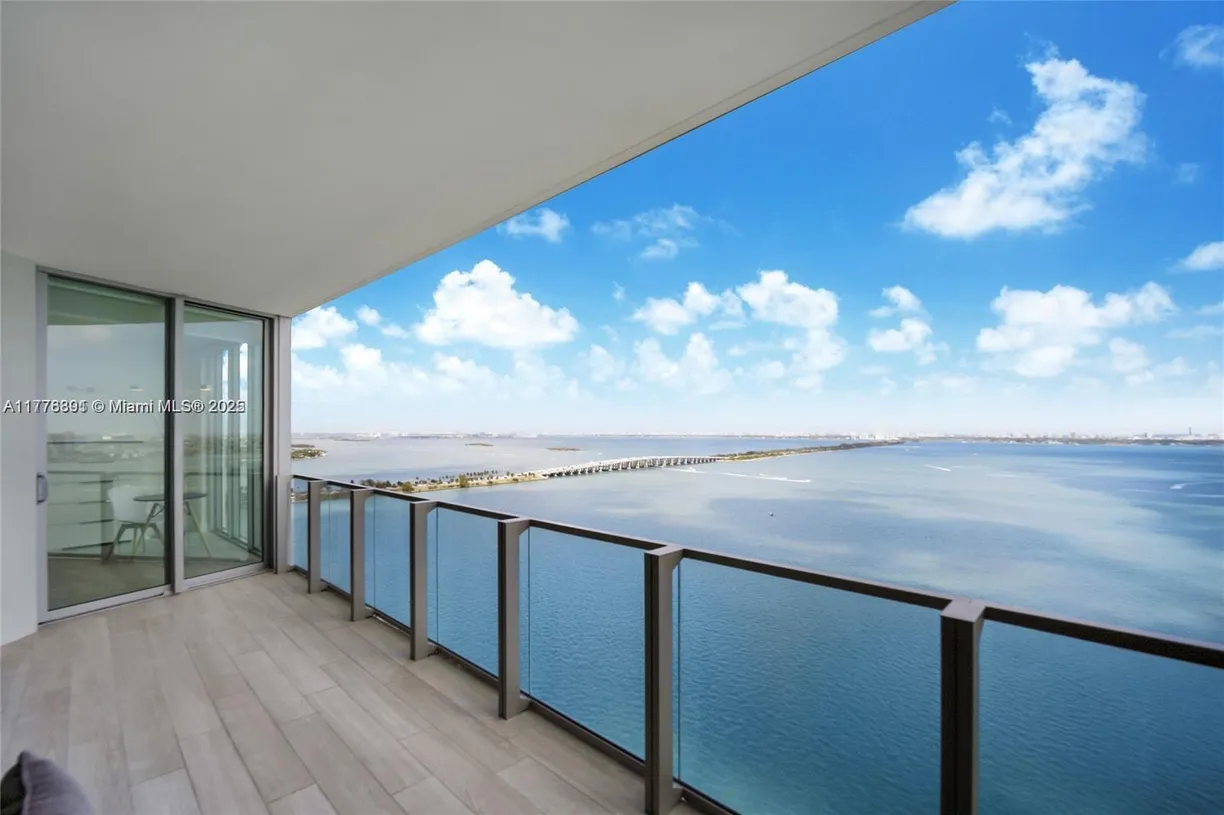 South Florida Real Estate | View 2900 NE 7th Ave, 2505 | 2 Beds, 2 Baths