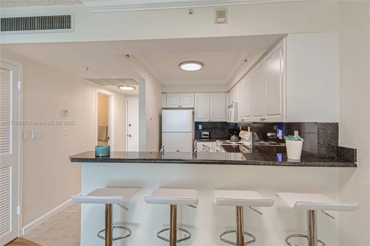 South Florida Real Estate | View 2501 S Ocean Dr, 1532 (AVAILABLE NOW) | Listing