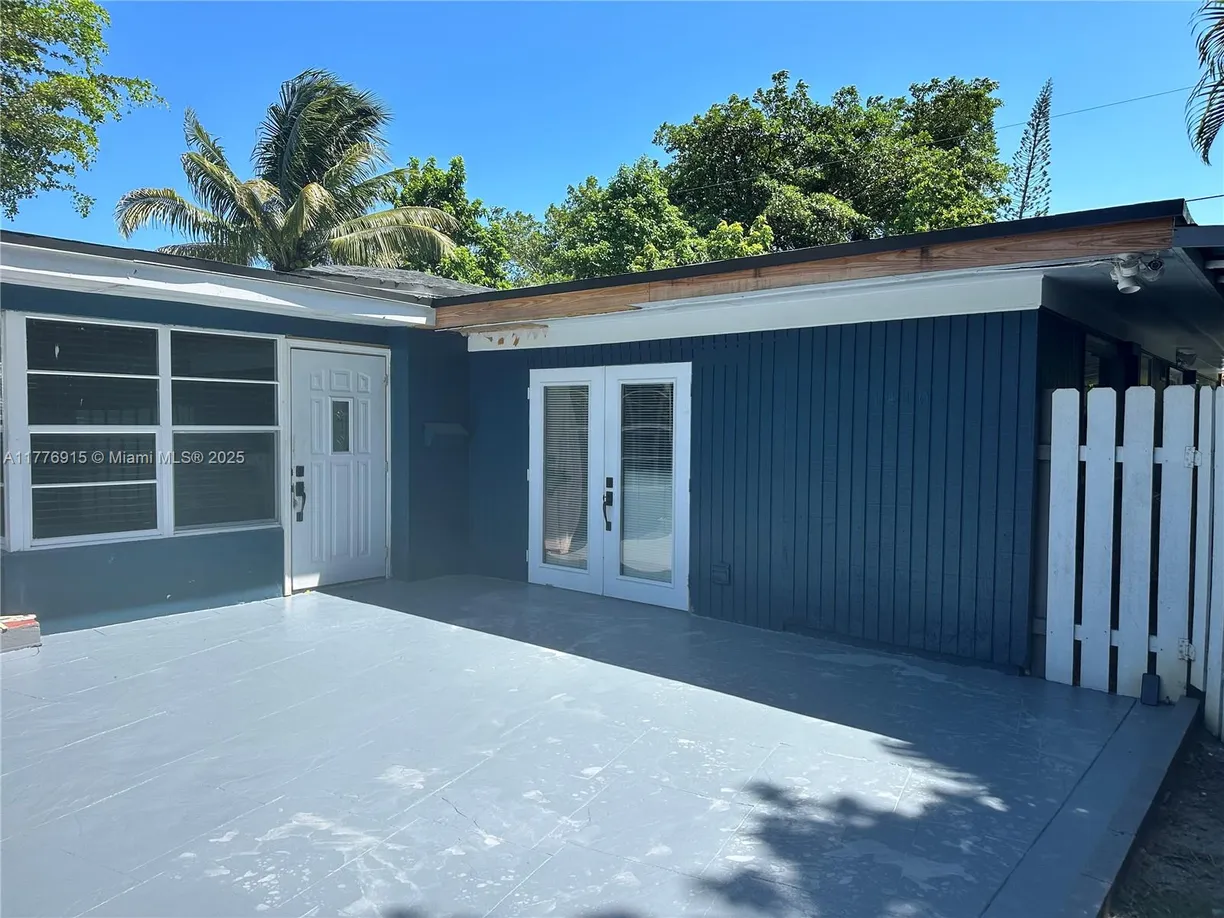 South Florida Real Estate | View 1410 SW 28th St, A | 1 Bed, 1 Bath