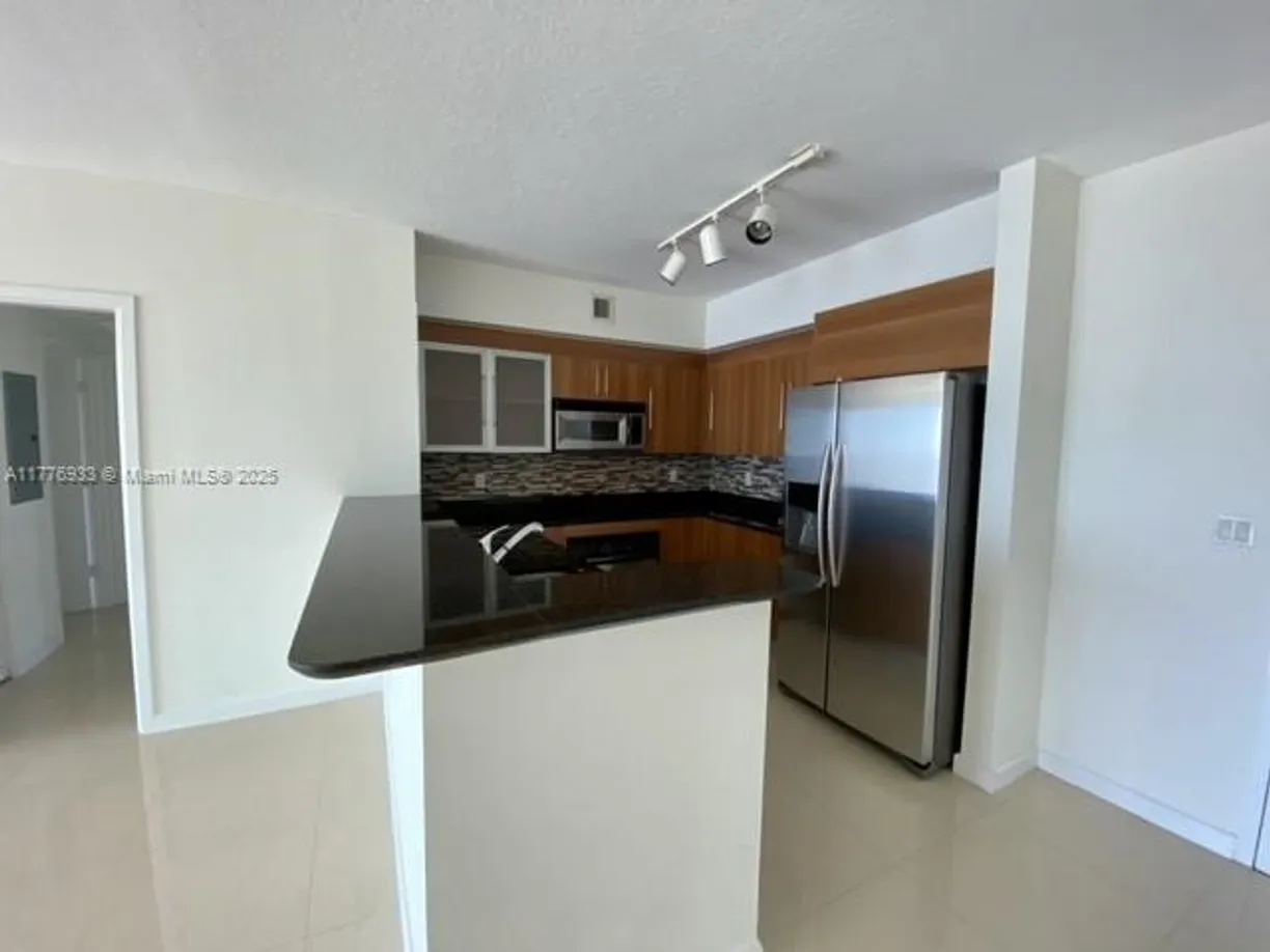 South Florida Real Estate | View 325 S Biscayne Blvd, 4215 | 2 Beds, 2 Baths