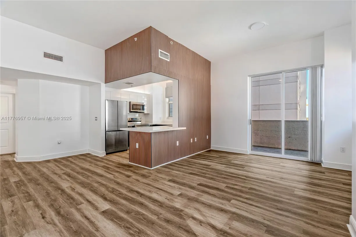 South Florida Real Estate | View 1250 S Miami Ave, 815 | 2 Beds, 2 Baths