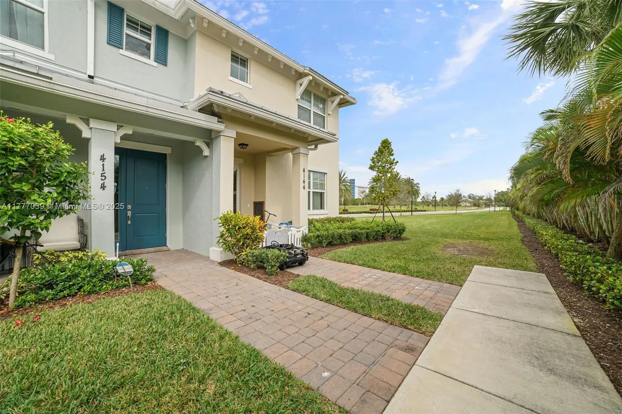 South Florida Real Estate | View 4154 Greenway Dr | Listing