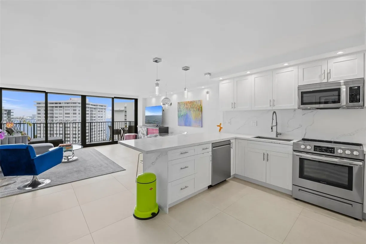 South Florida Real Estate | View 1450 Brickell Bay Dr, 1214 | 1 Bed, 1 Bath