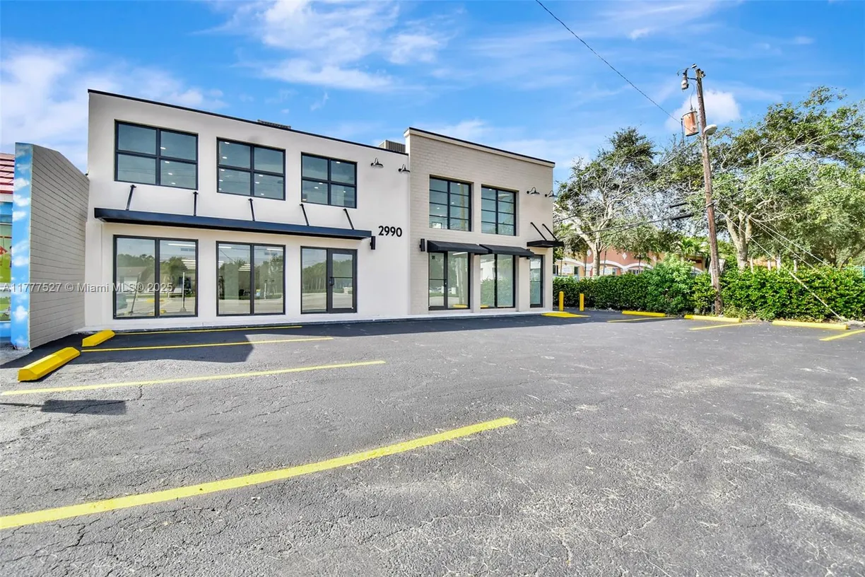 South Florida Real Estate | View 2990 Griffin Rd | Listing
