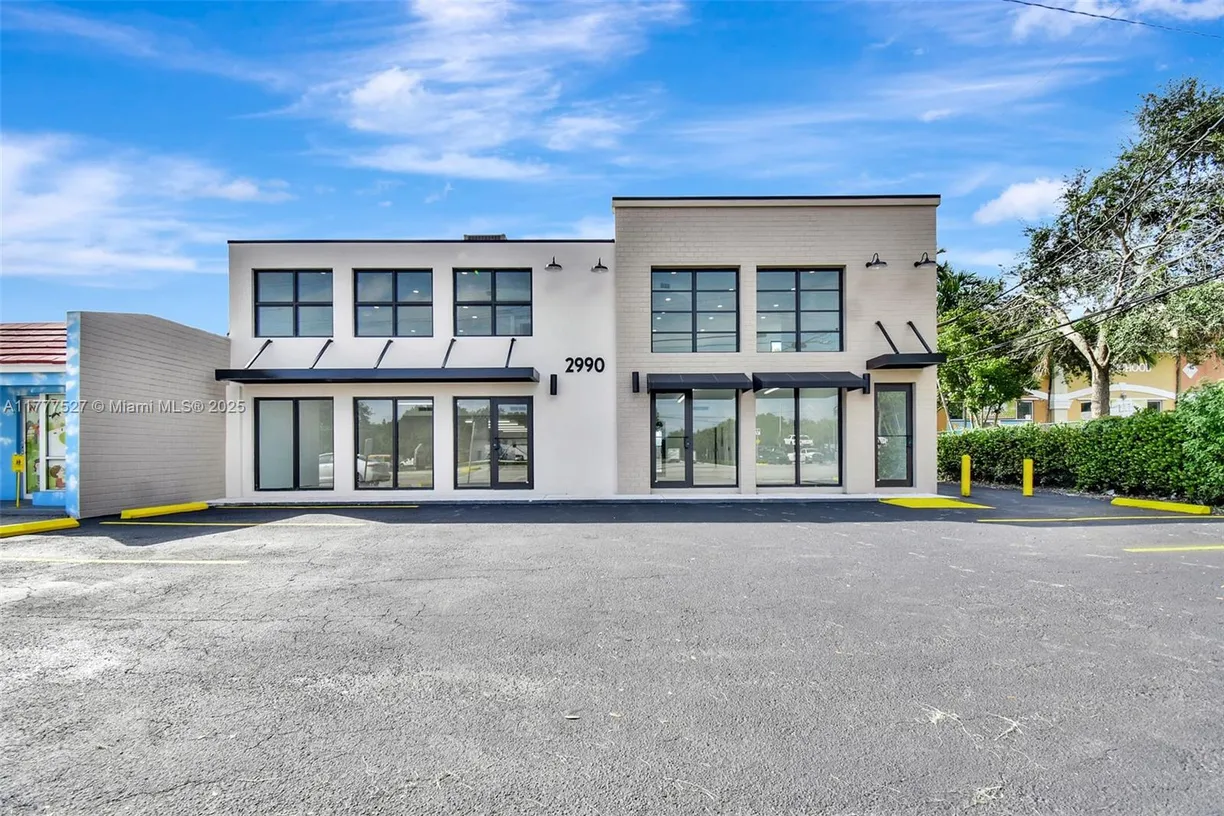 South Florida Real Estate | View 2990 Griffin Rd