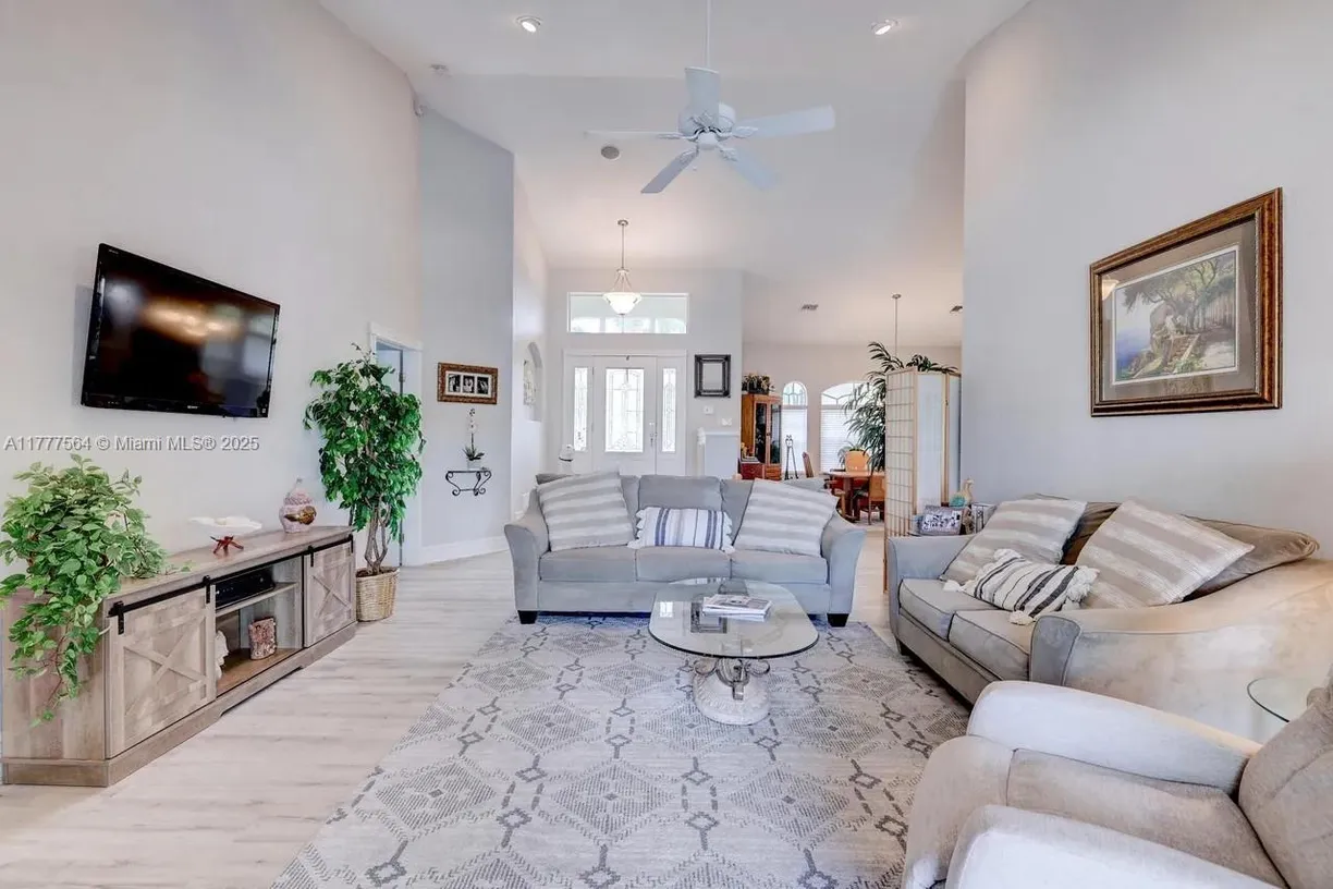 South Florida Real Estate | View 516 SW South Carolina Dr | Listing