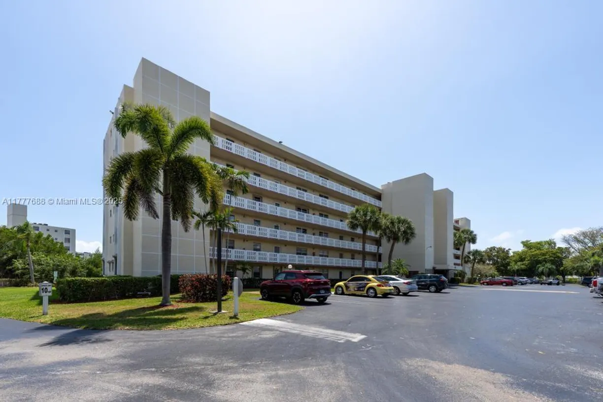 South Florida Real Estate | View  | Listing