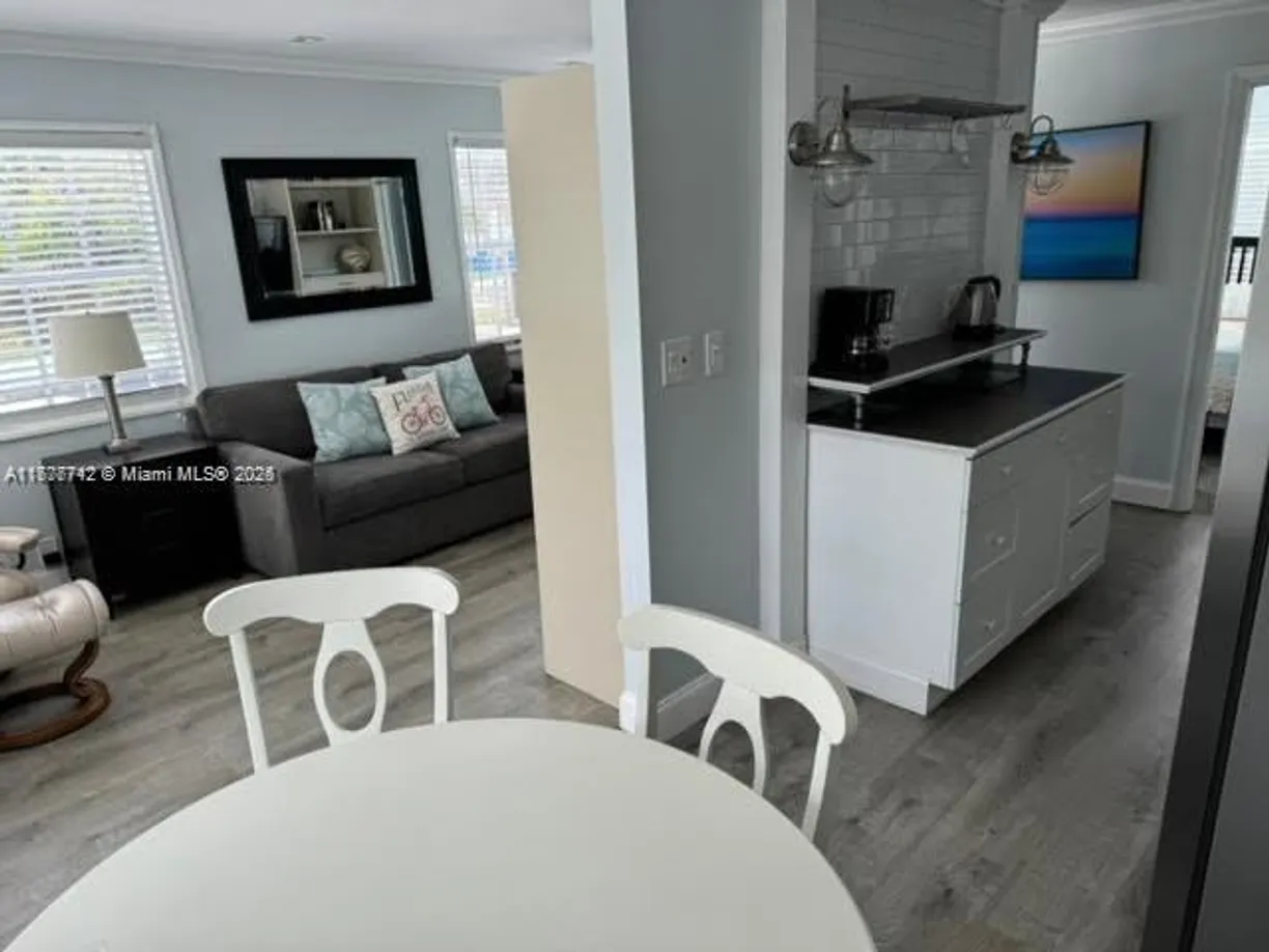 South Florida Real Estate | View 65 NE 24th st, 65 B | 1 Bed, 1 Bath