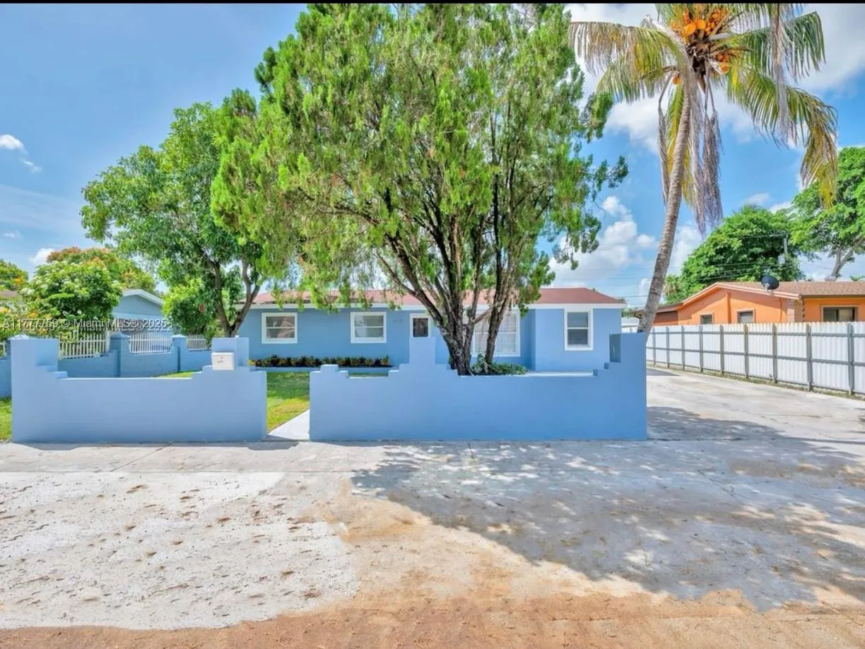South Florida Real Estate | View  | 4 Beds, 3 Baths