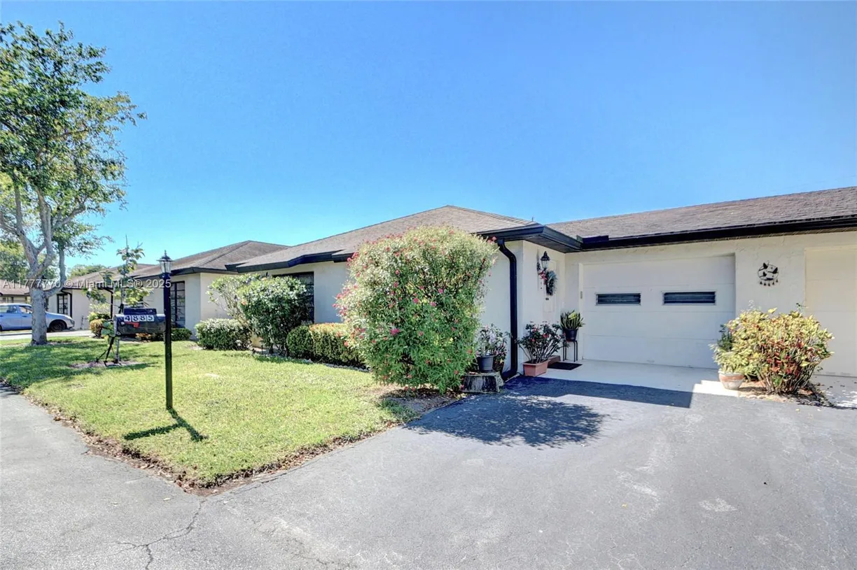 South Florida Real Estate | View 4885 Hawkwood Rd, A | Listing