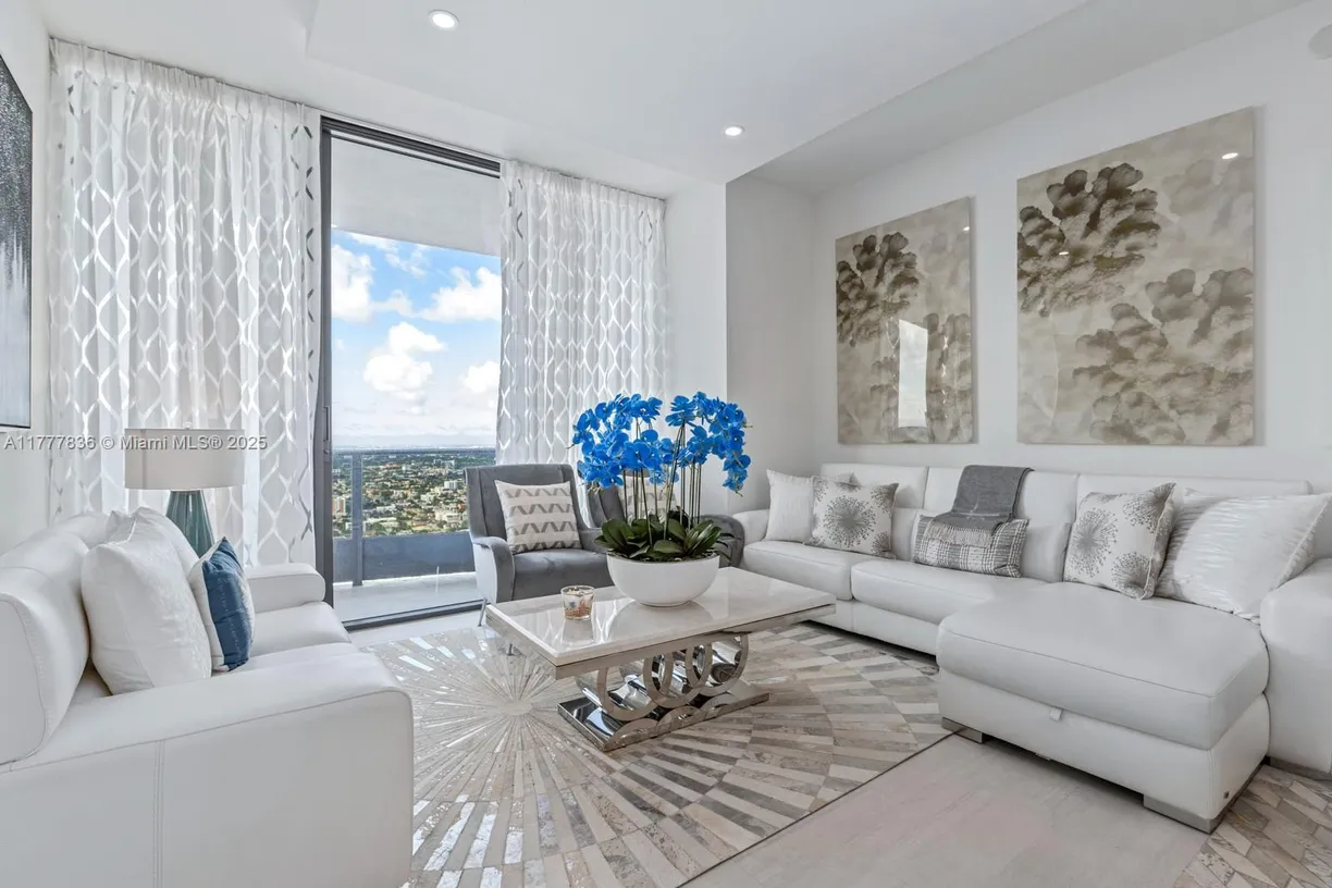 South Florida Real Estate | View 1000 Brickell Plz, PH6006 | Listing