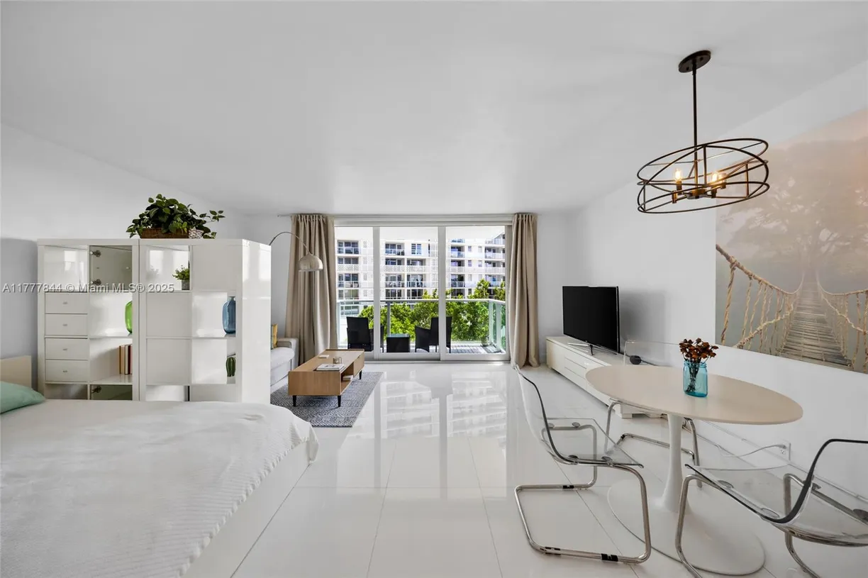 South Florida Real Estate | View 1000 West Ave, 328 | 1 Bath