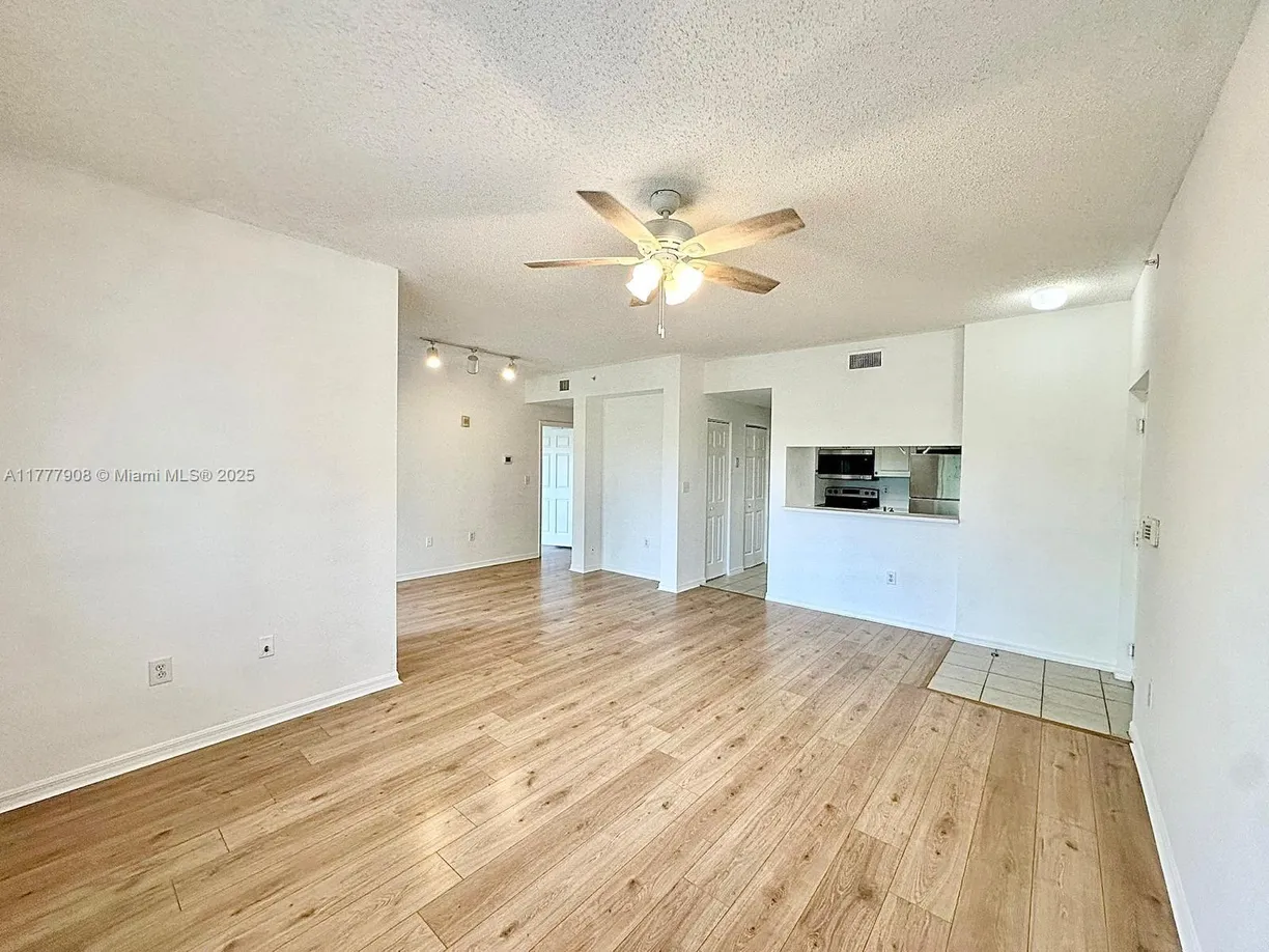 South Florida Real Estate | View 2807 Veronia Dr, 301 | Listing