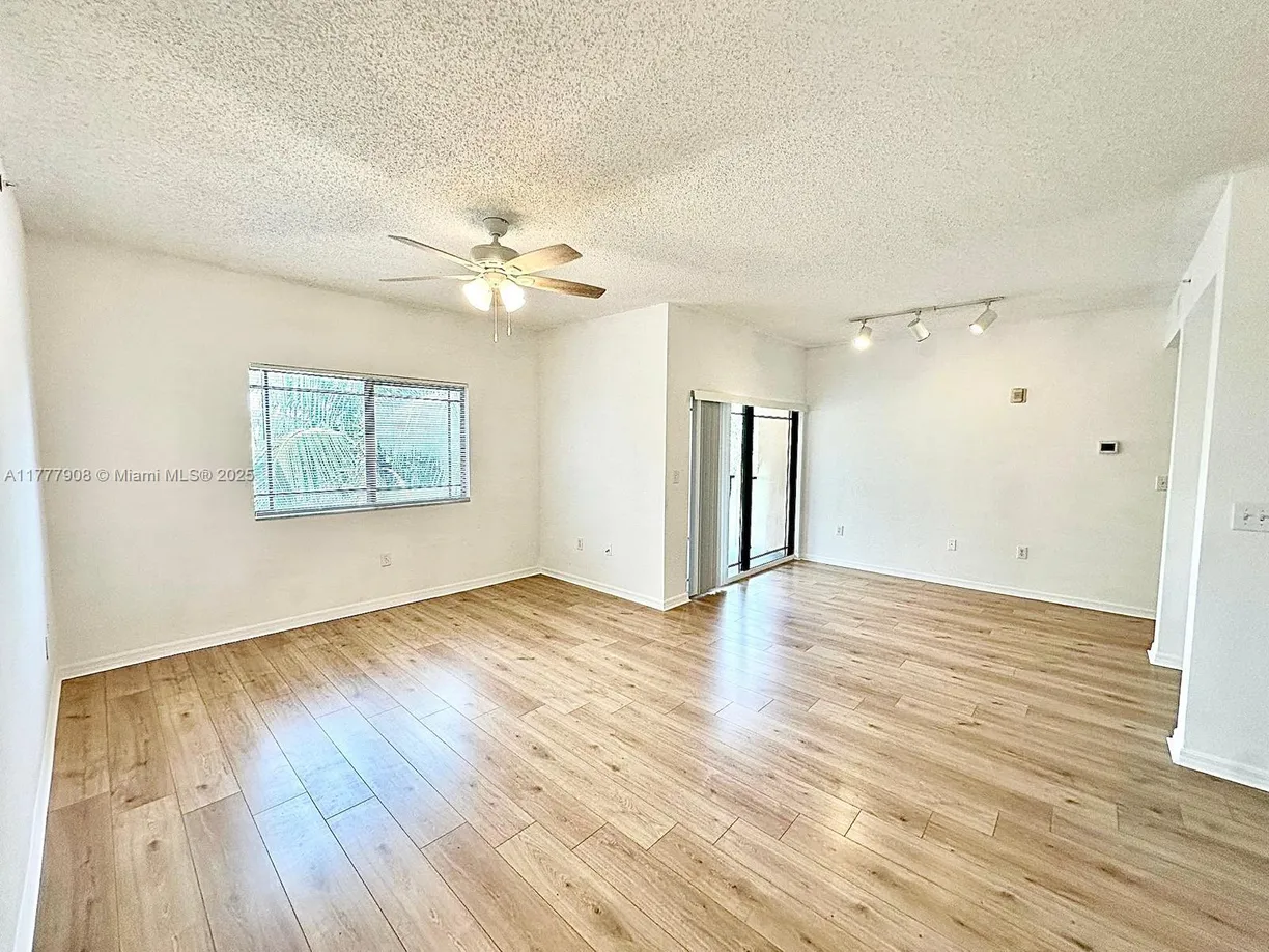 South Florida Real Estate | View 2807 Veronia Dr, 301 | 1 Bed, 1 Bath