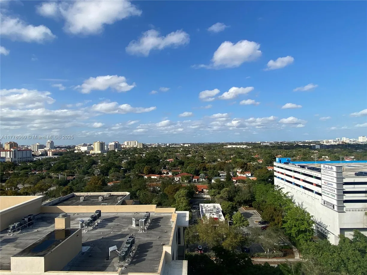 South Florida Real Estate | View 3500 Coral Way, 1500 | 1 Bed, 1 Bath