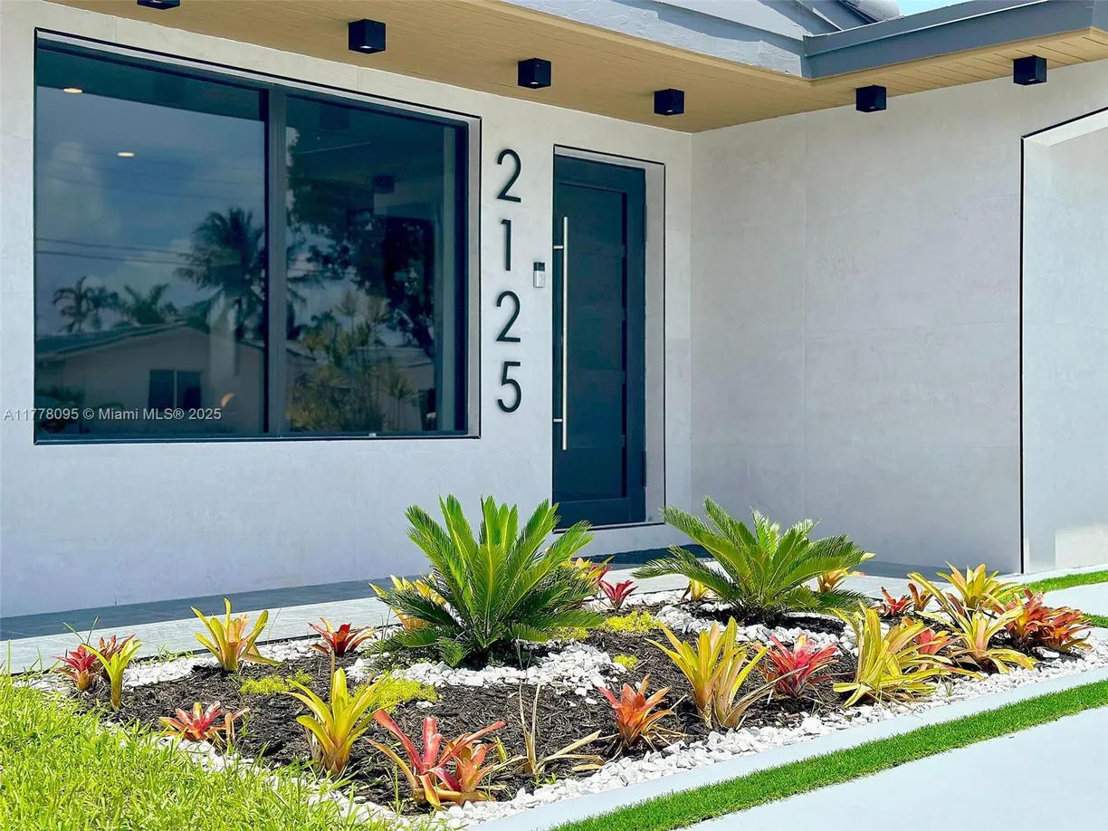 South Florida Real Estate | View 2125 NE 17th Ave | Listing