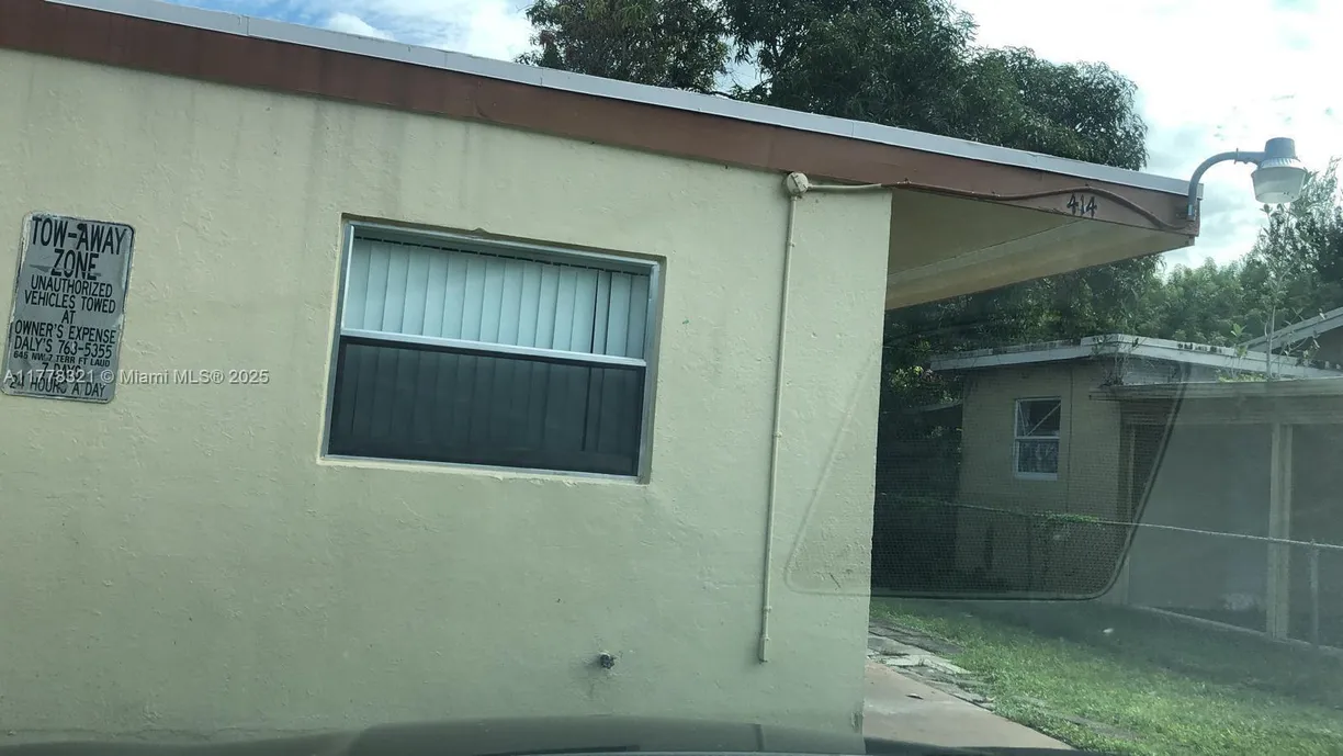 South Florida Real Estate | View 414 NW 15th Way | Listing