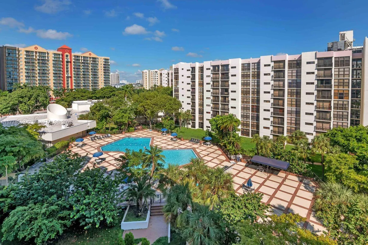 South Florida Real Estate | View 17021 N Bay Rd, 322 | 1 Bed, 1 Bath