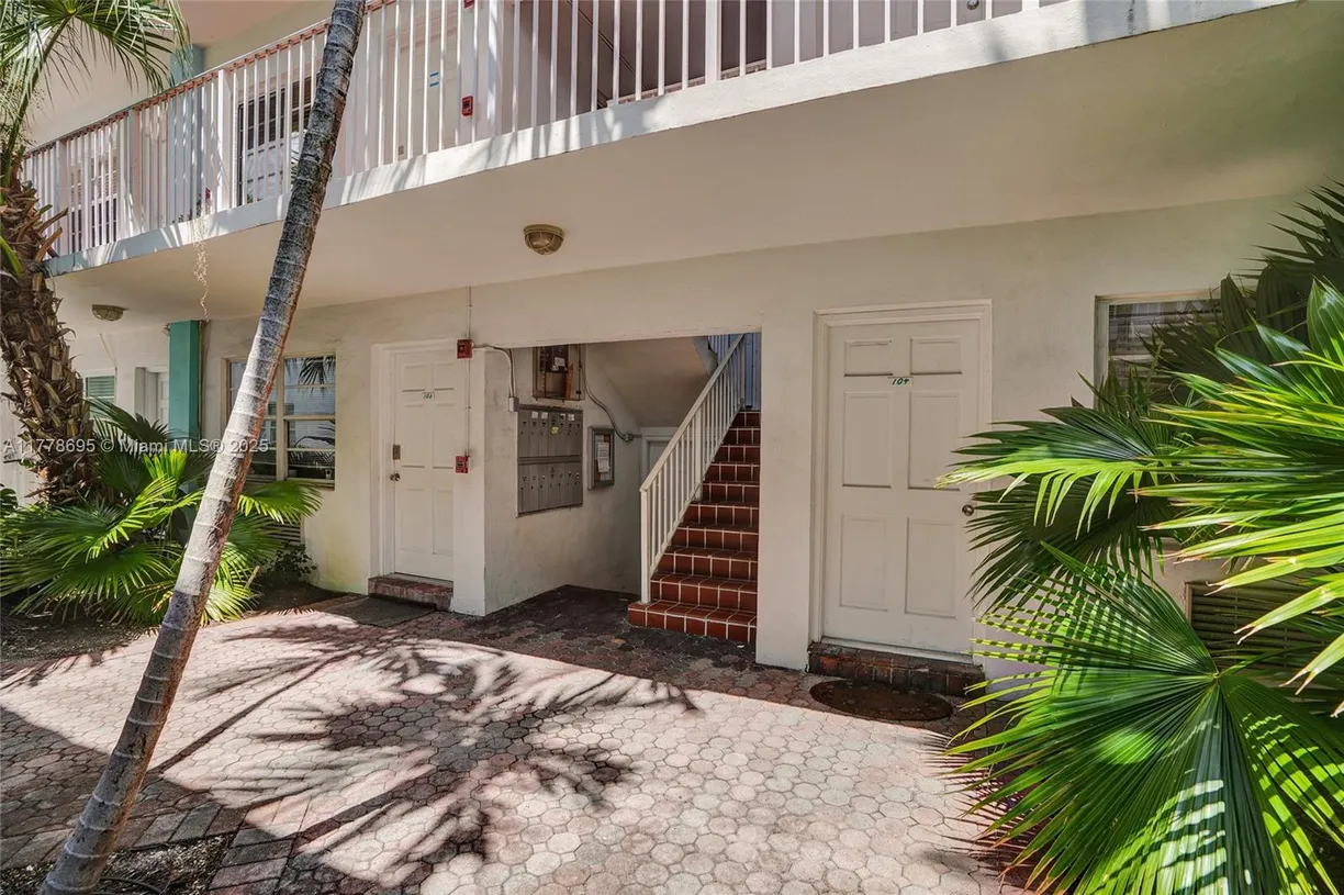 South Florida Real Estate | View 911 Meridian Ave, 104 | 1 Bath
