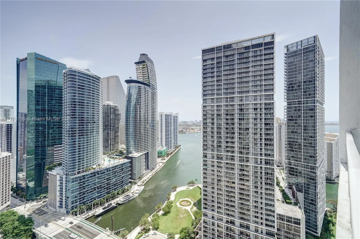South Florida Real Estate | View 500 Brickell Ave, 3807 | 2 Beds, 2 Baths