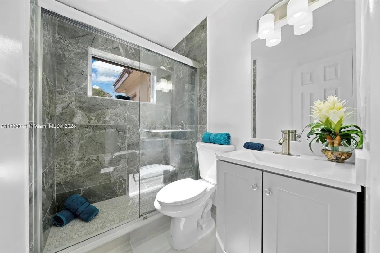 South Florida Real Estate | View 7532 Farragut St | Listing