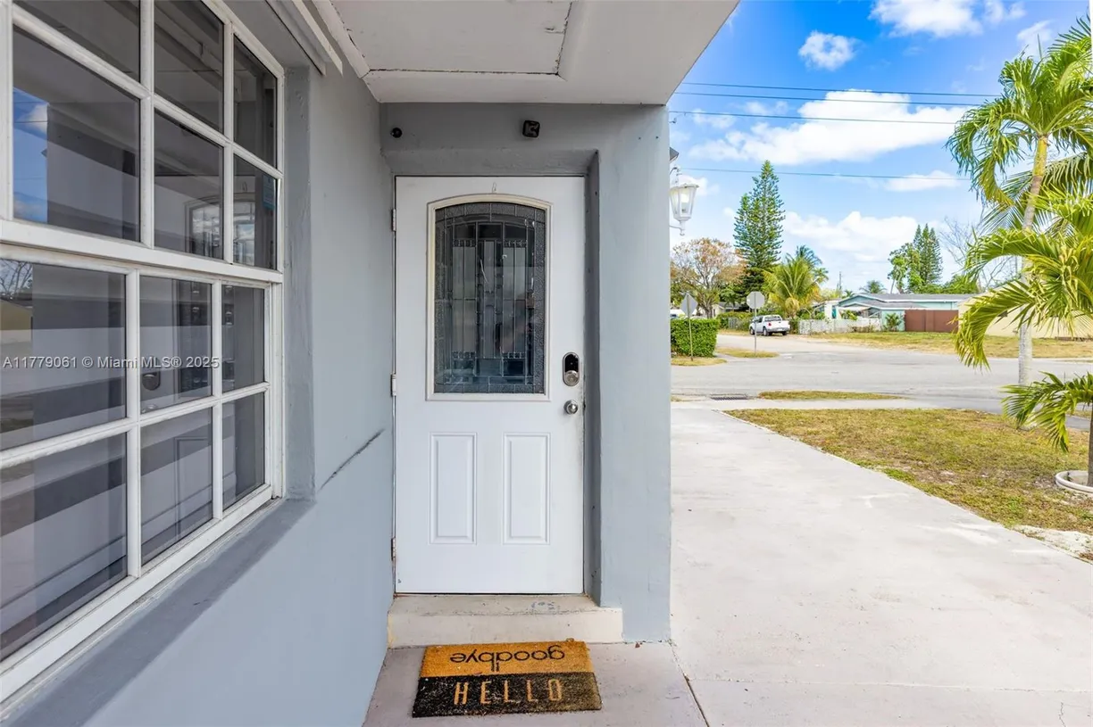 South Florida Real Estate | View 6801 Park St, 6801 | 3 Beds, 2 Baths