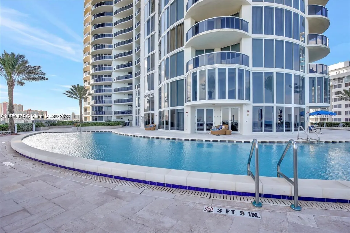 South Florida Real Estate | View 17201 Collins Ave, 1407 | Listing